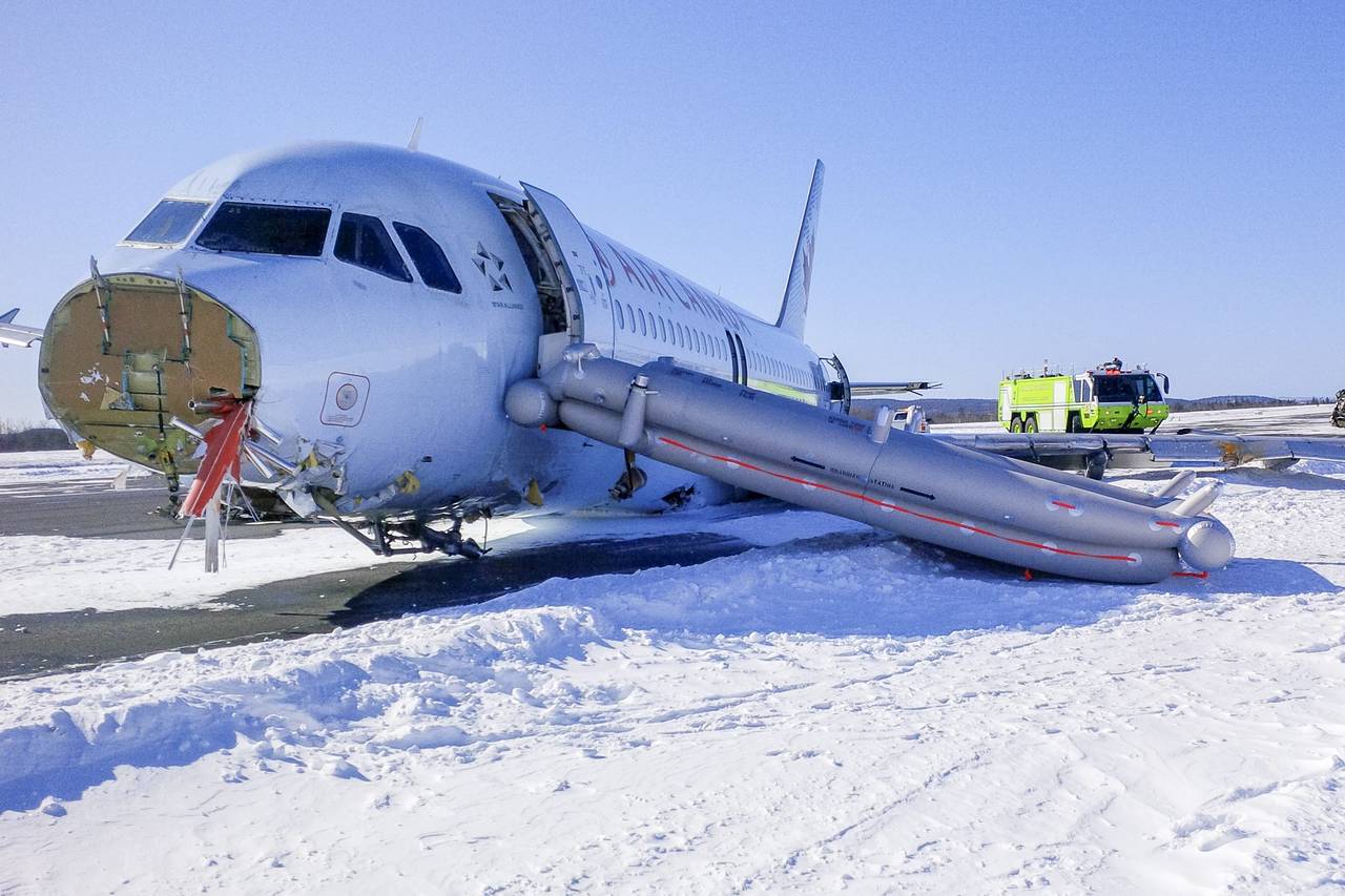 Halifax airport plane crash